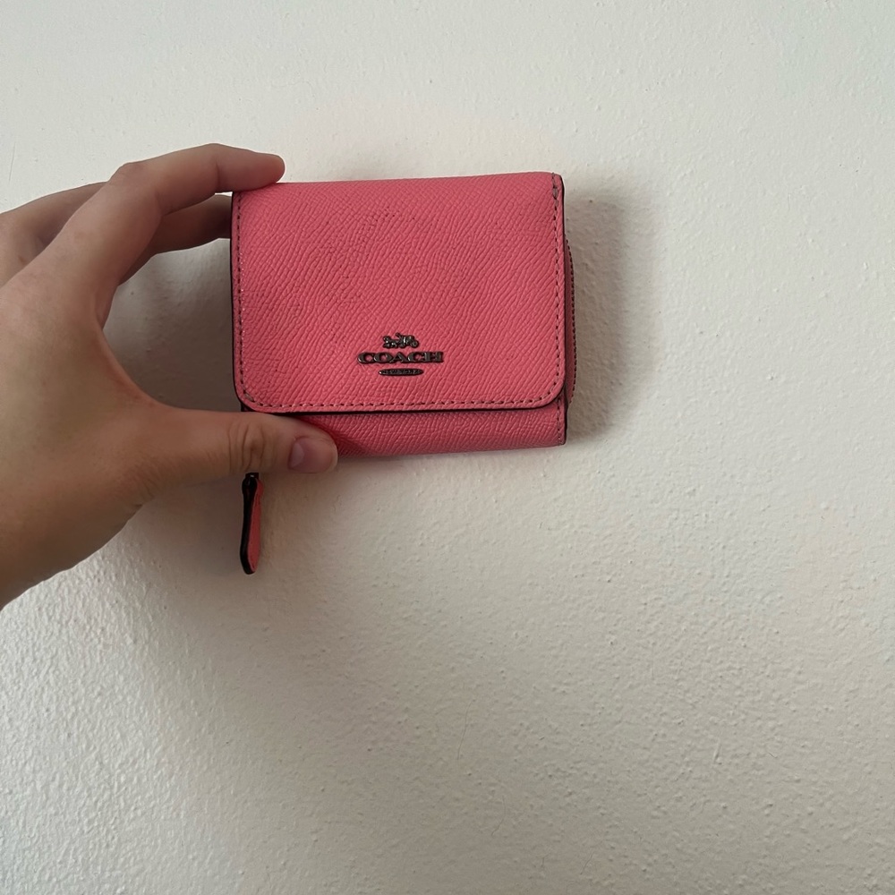Coach wallet bright pink